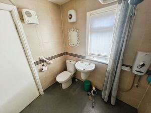 Wet room- click for photo gallery